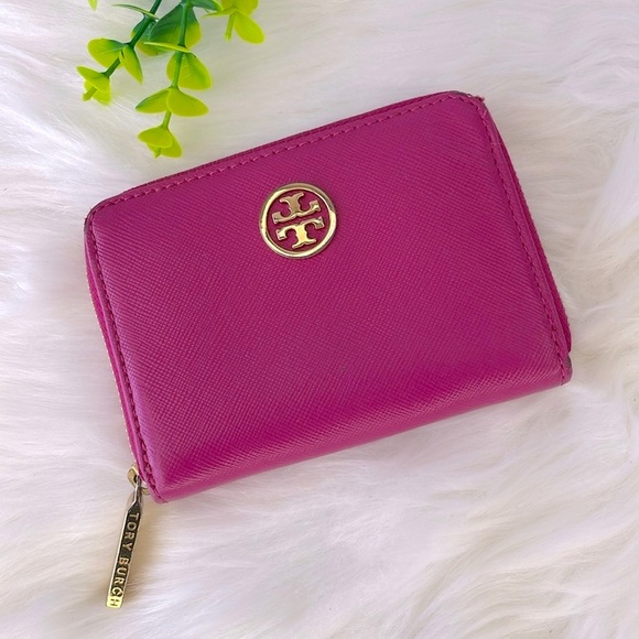 Tory Burch Zip Wallet Keychain - Picture 2 of 12